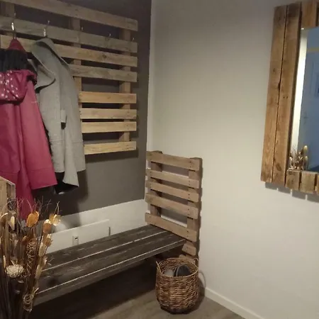 Pier 213 Apartment
